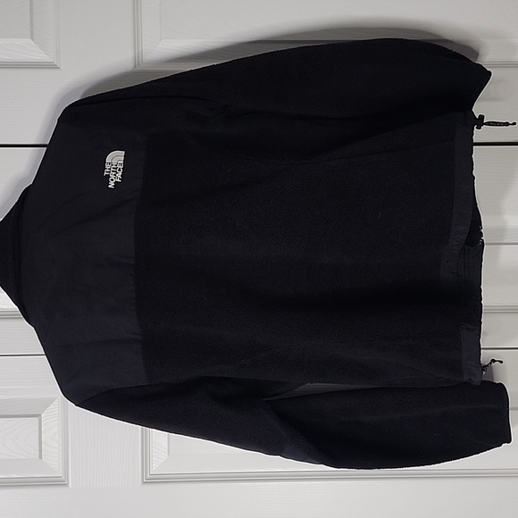 The North Face Women's Black Performance Jacket - Picture 4 of 4